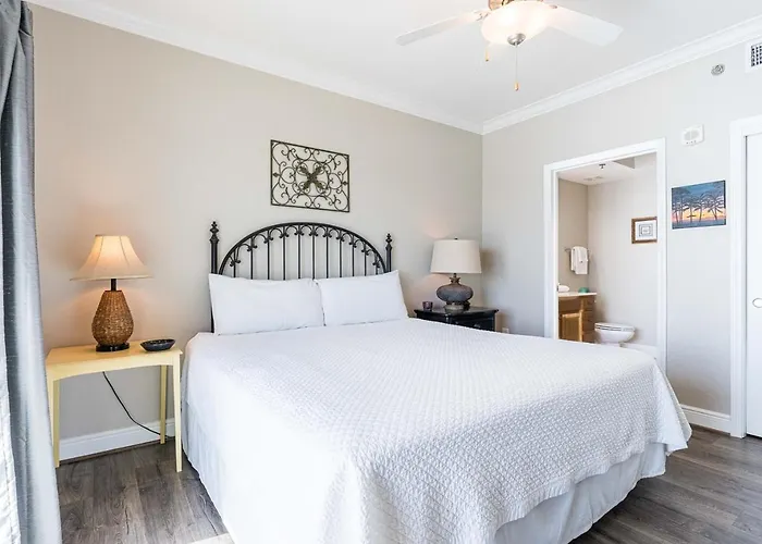 Crystal Shores West 704 By Youngs Suncoast Apartment Gulf Shores