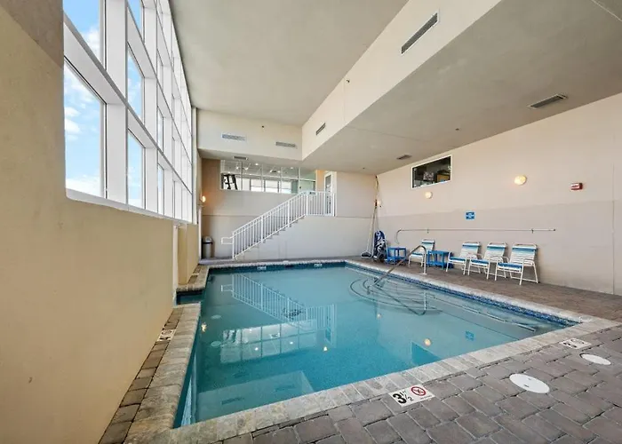 Apartment Crystal Shores West 704 By Youngs Suncoast *